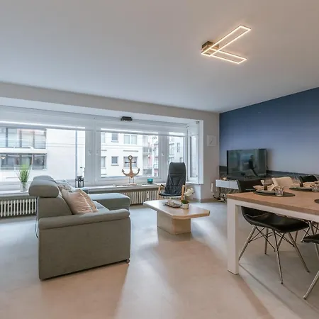 Modern 2 Bedroom Near The Sea شقة ميدل كيرك
